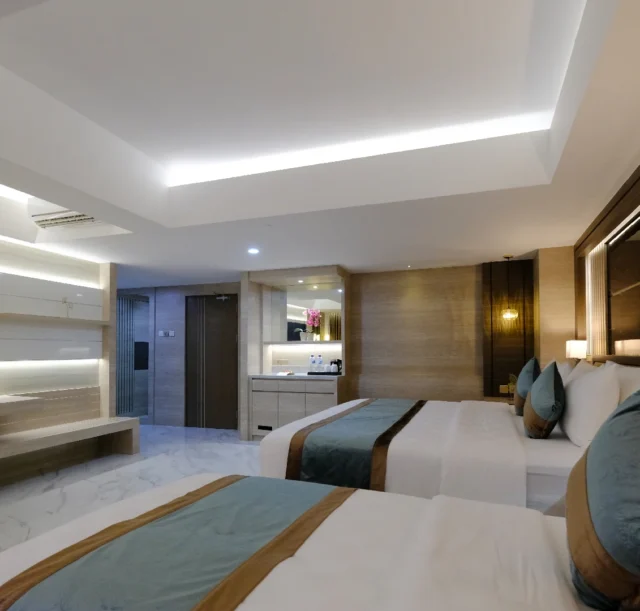 DoA - Grand Deluxe Room_3_edited King Size Bed & Single Bed