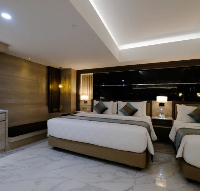 DoA - Grand Deluxe Room_5_edited King Size Bed & Single Bed